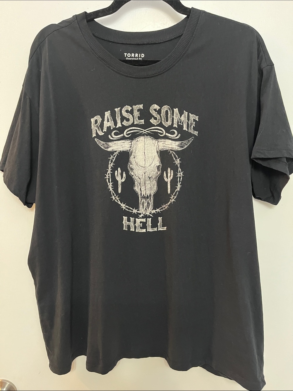 NWOT Torrid Raise Some Hell Steer Skull Oversized Tshirt, size 00